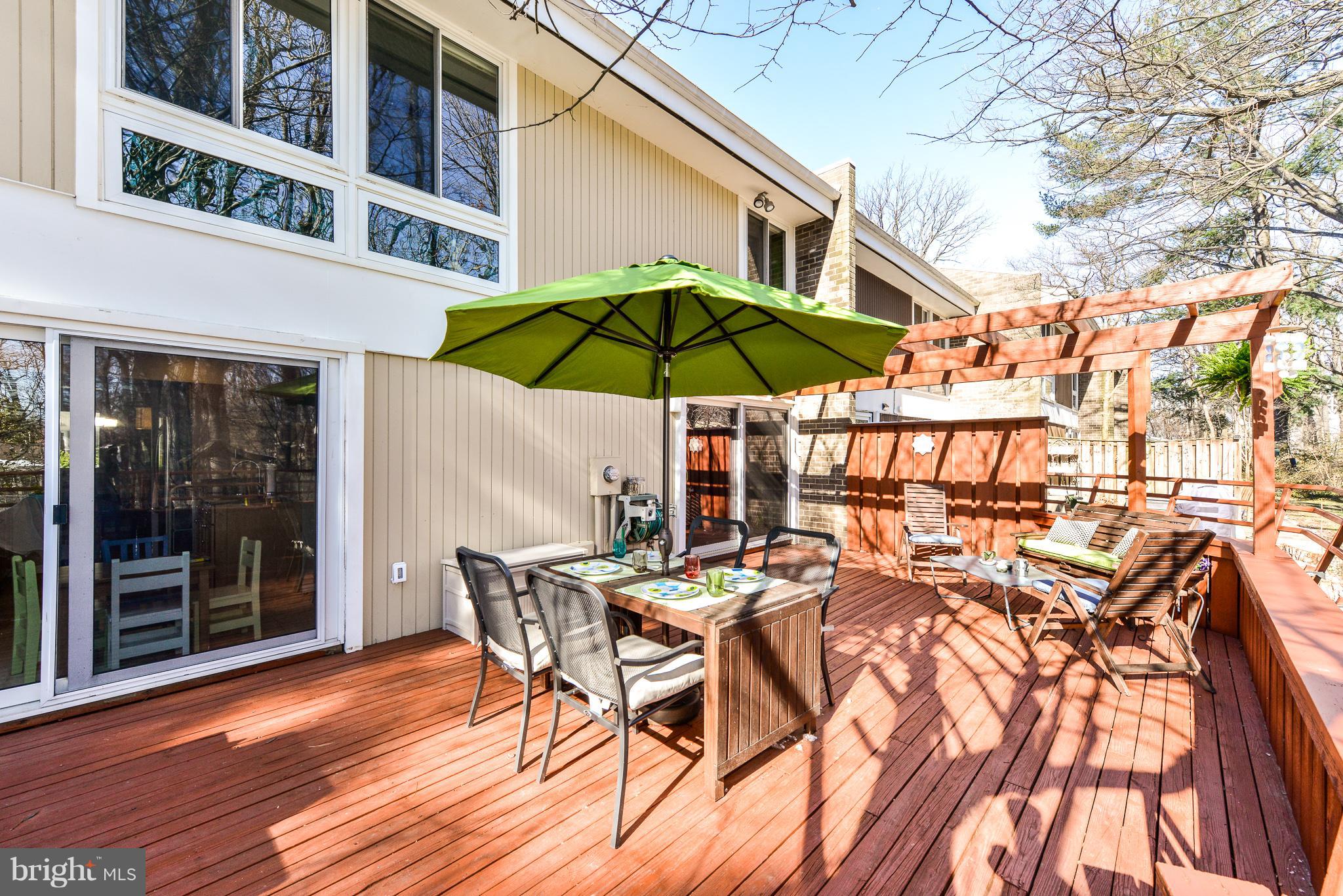 1741 Wainwright Drive Reston, VA 20190 - Photo 4 of 29 Expansive Deck!