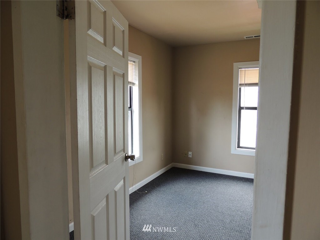 619 Morris Avenue South Renton, WA 98057 - Photo 16 of 21 Gallery Image 16