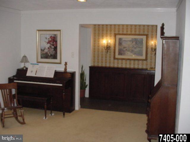 279 Greendale Road York, PA 17403 - Photo 3 of 9