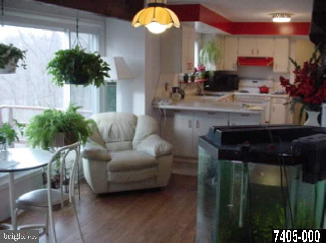 279 Greendale Road York, PA 17403 - Photo 8 of 9