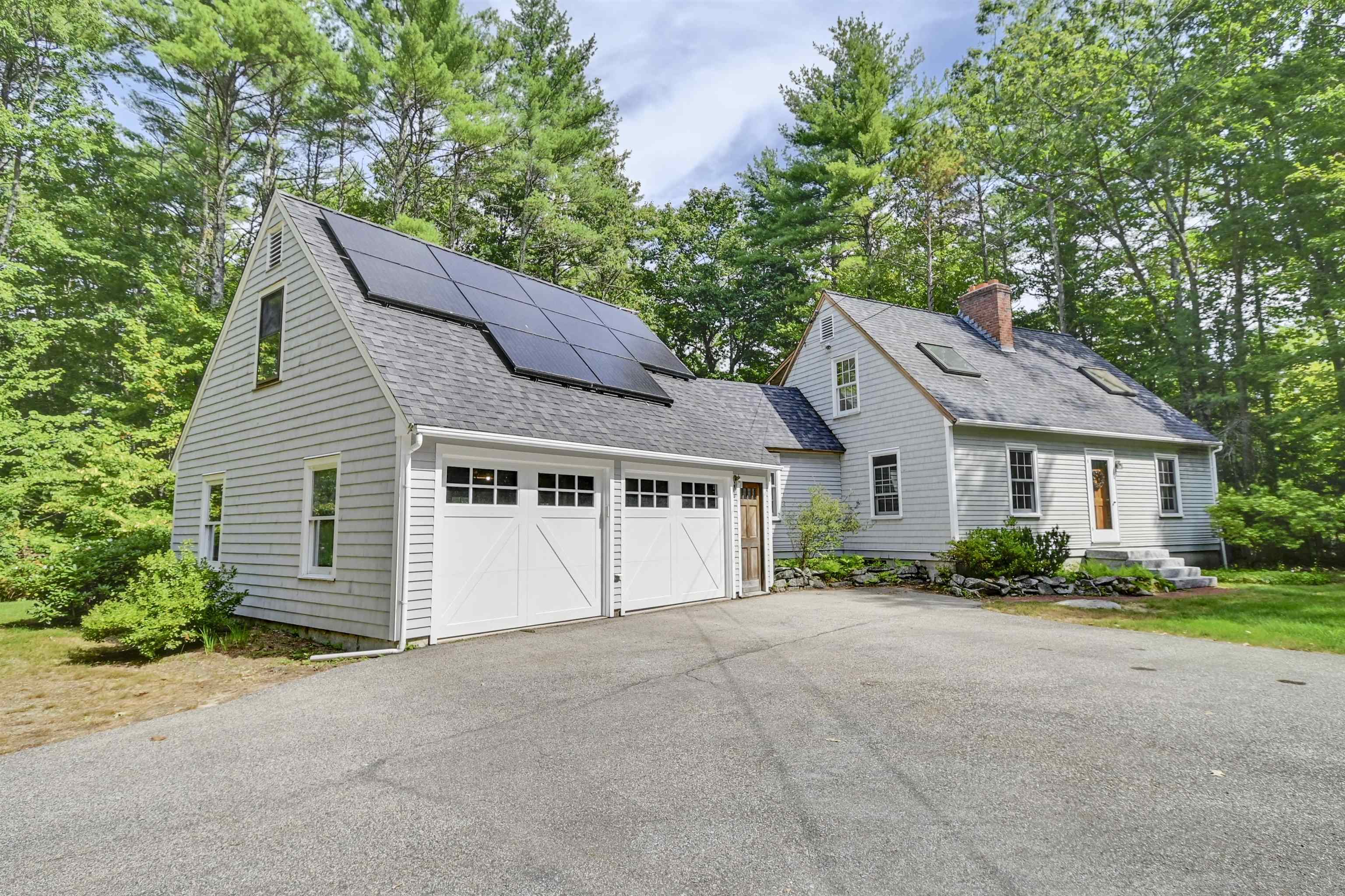 232 Ash Swamp Road Newmarket, NH 03857 - Photo 1 of 44
