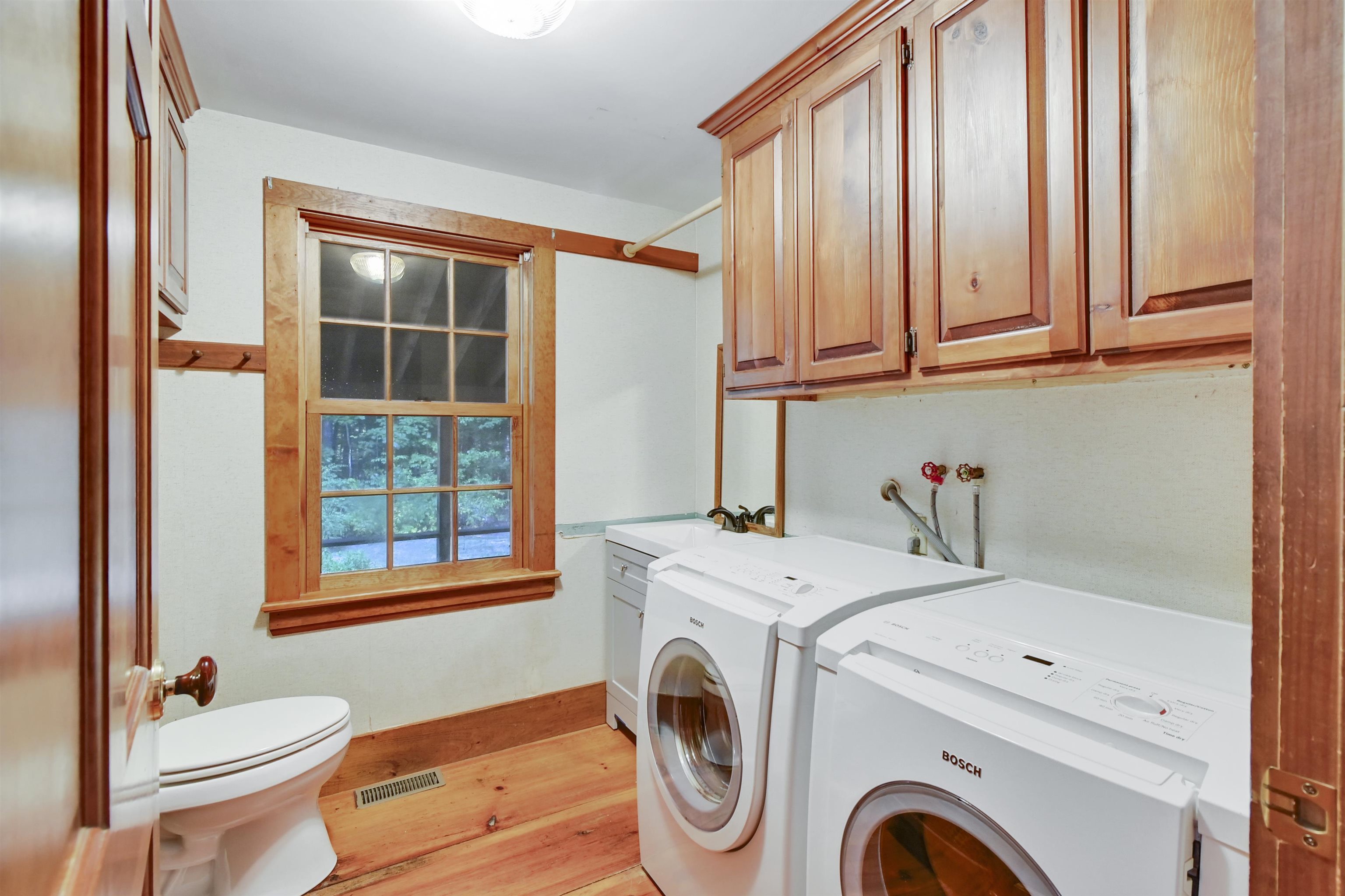 232 Ash Swamp Road Newmarket, NH 03857 - Photo 3 of 44