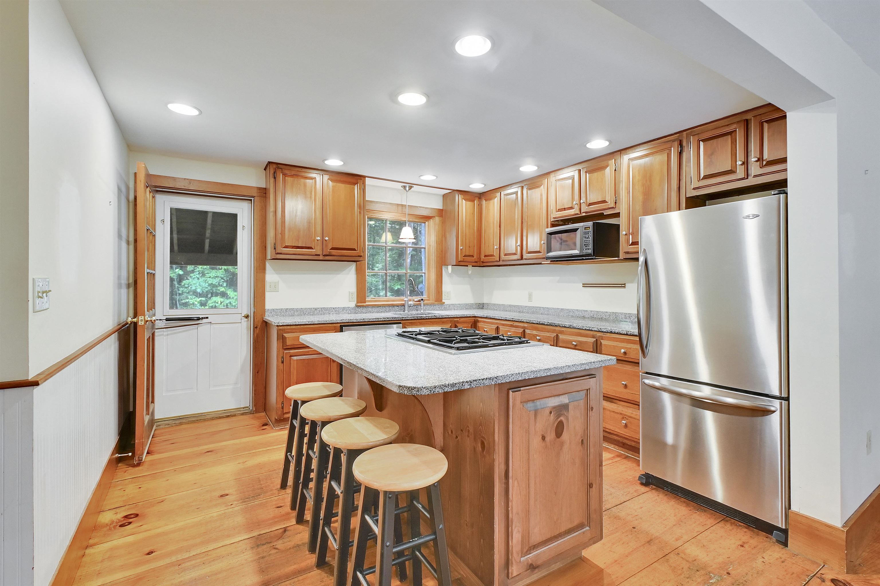 232 Ash Swamp Road Newmarket, NH 03857 - Photo 35 of 44