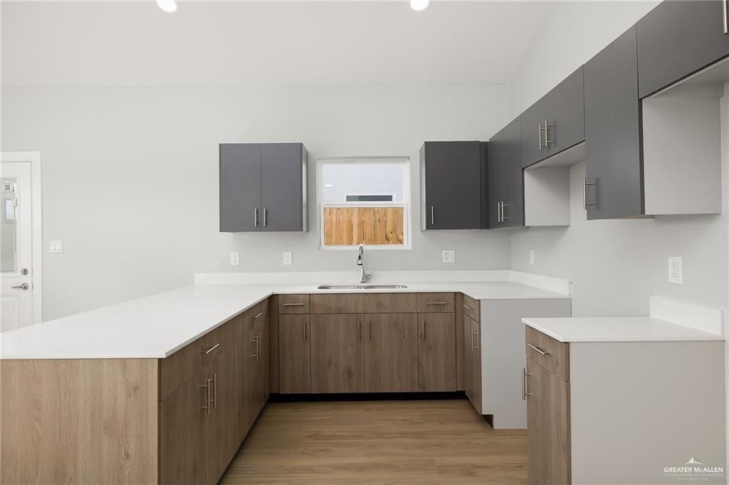 2700 Mockingbird Road, Unit 4 Weslaco, TX 78596 - Photo 8 of 27 Gallery Image 8