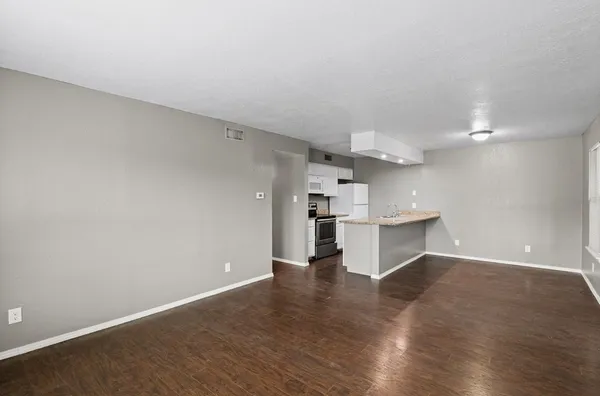 $1,000 | 659 Redwood Avenue, Unit 771 2, Rockport, TX 78382