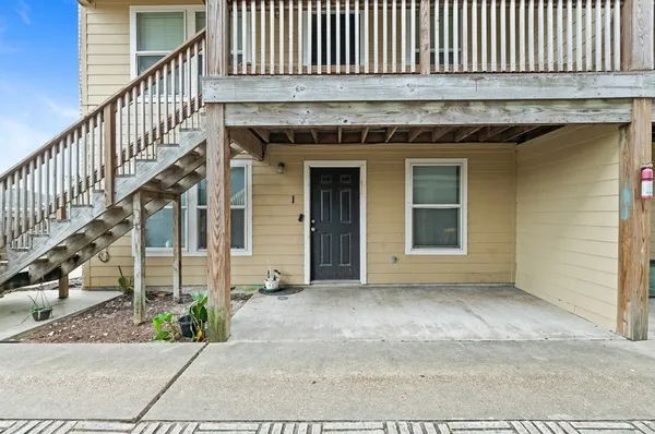 $1,000 | 659 Redwood Avenue, Unit 771 2, Rockport, TX 78382