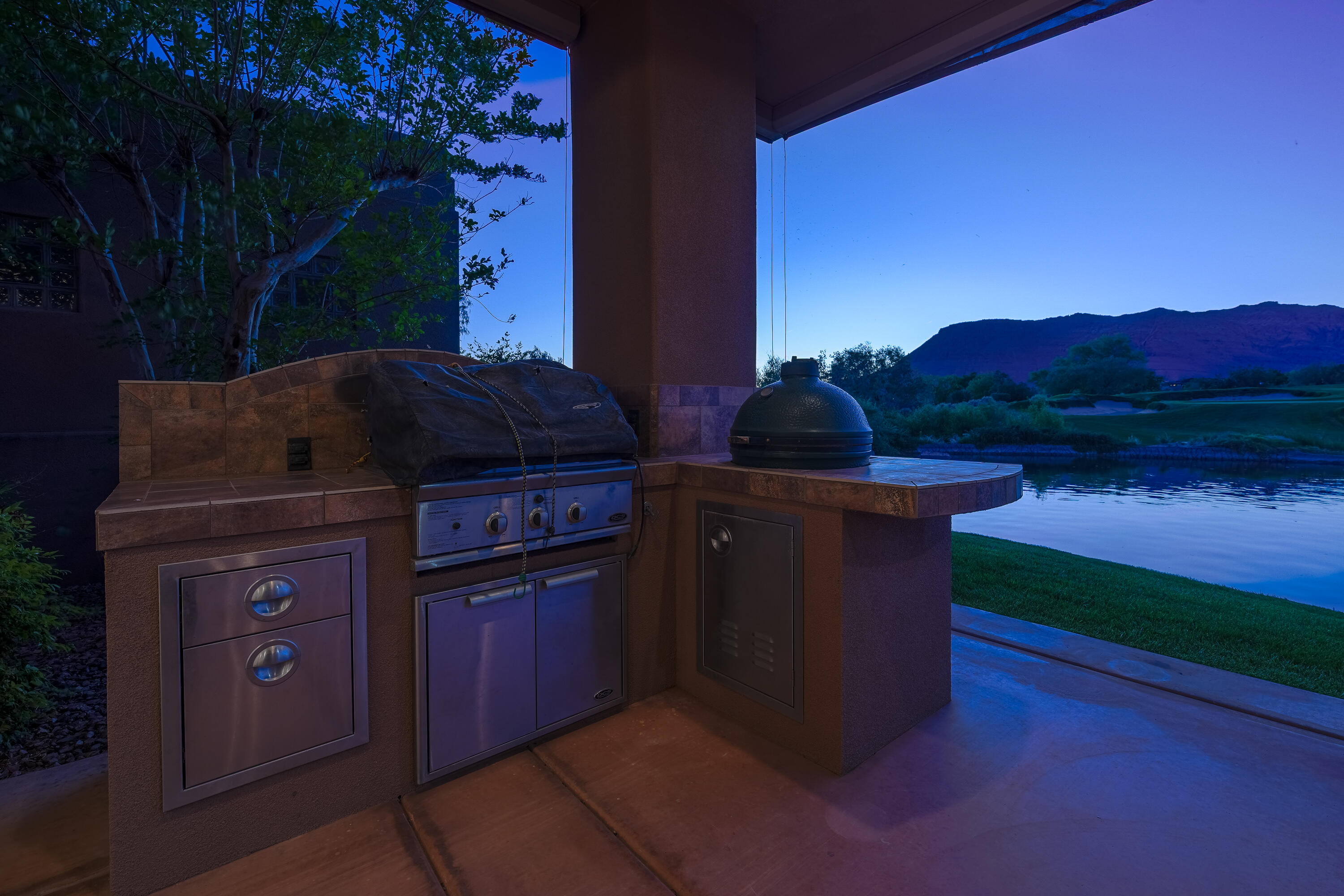 2410 West Entrada Trail, Unit 25 St. George, UT 84770 - Photo 36 of 45 BBQ/Shades