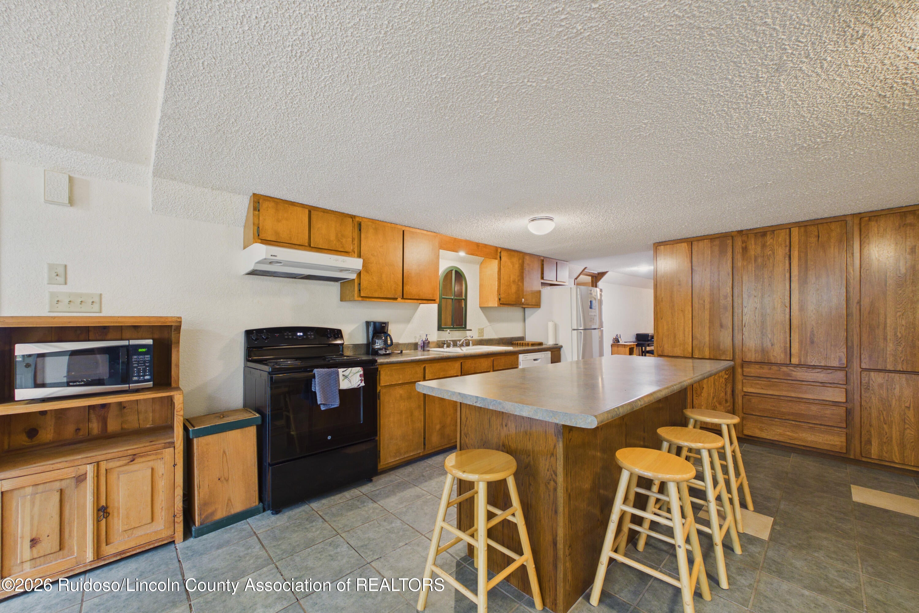 307 College Drive Ruidoso, NM 88345 - Photo 9 of 49 Gallery Image 9