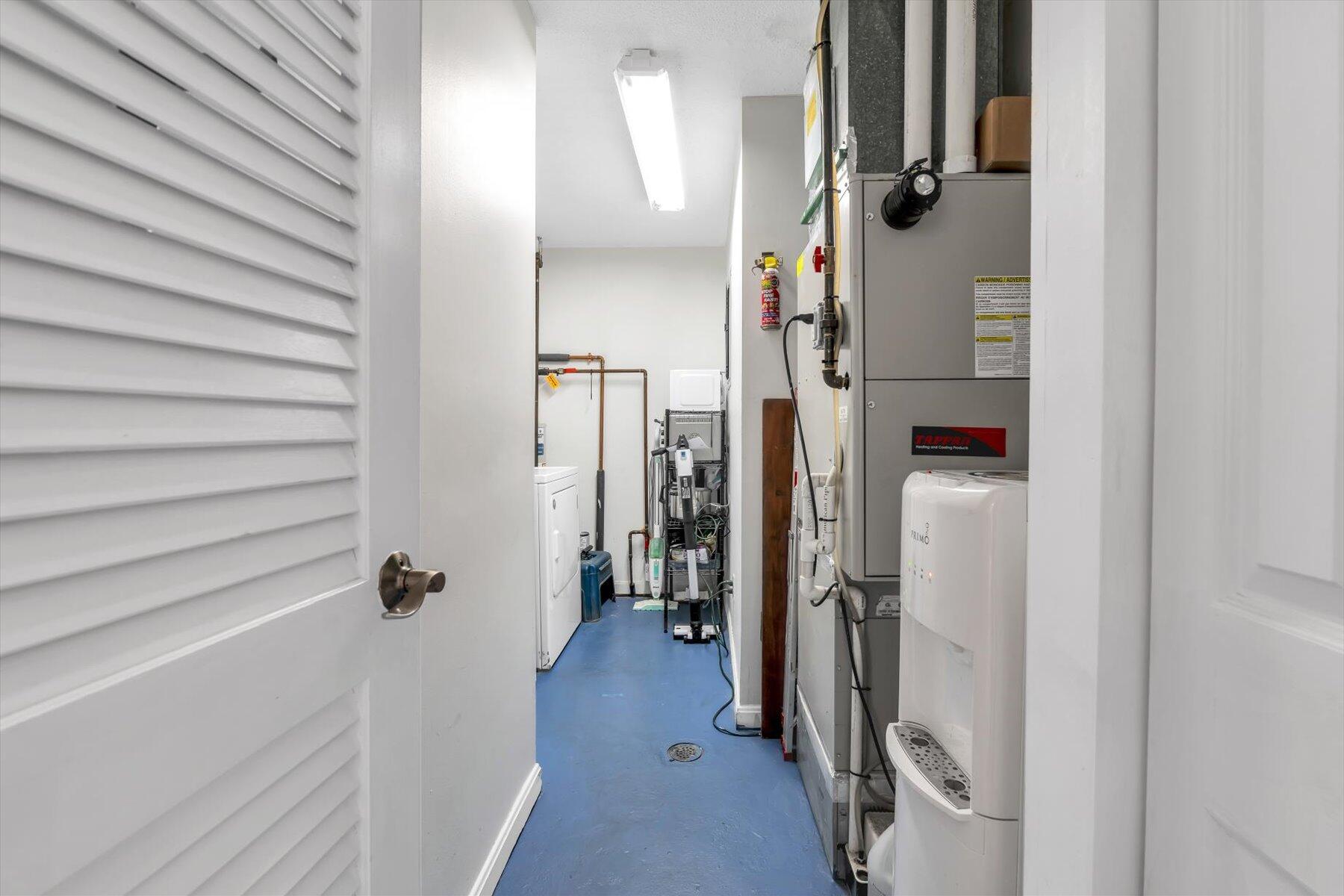481 Buck Island Road, Unit 9AA West Yarmouth, MA 02673 - Photo 32 of 41 a view of a bathroom