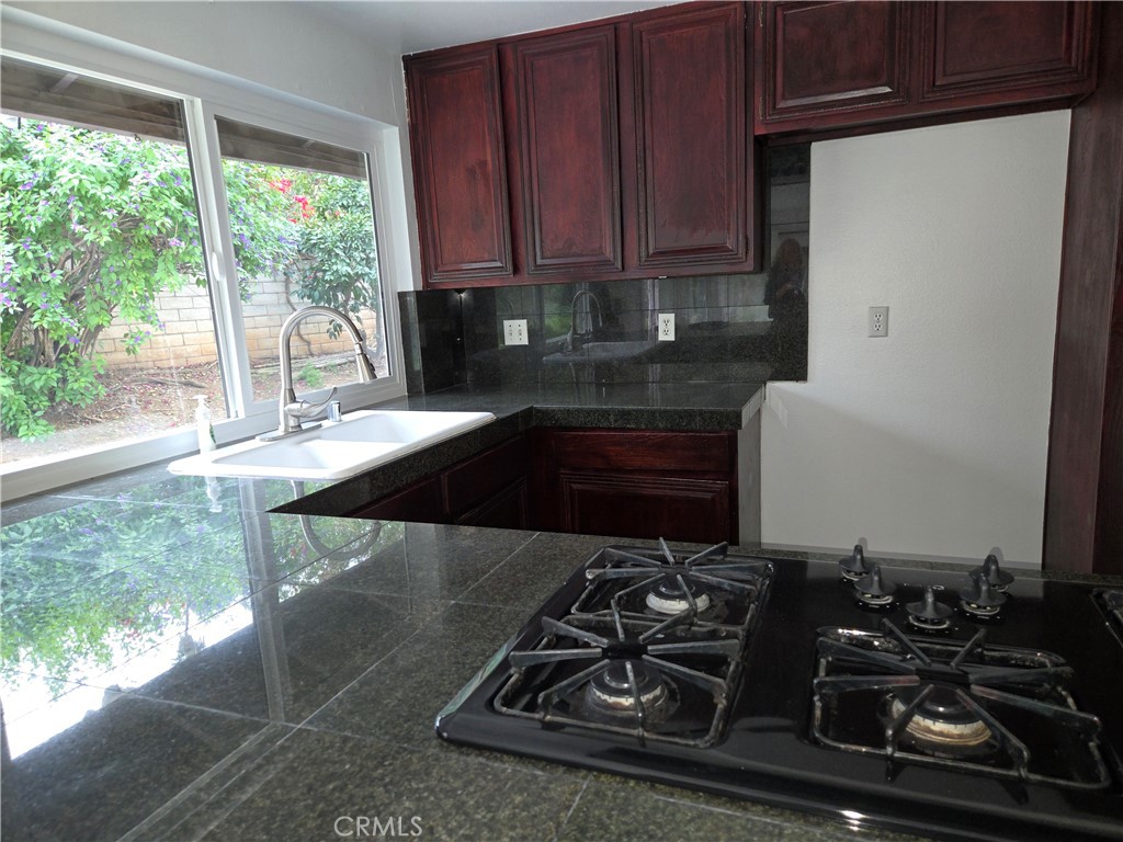 955 Le Conte Drive Riverside, CA 92507 - Photo 11 of 17