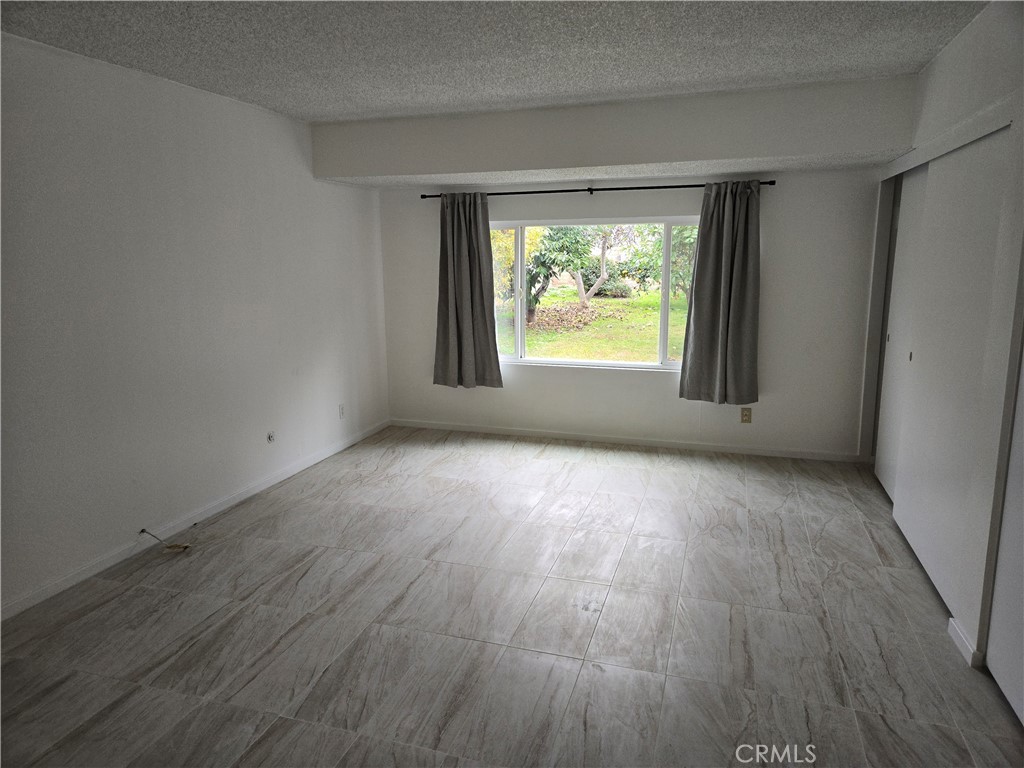 955 Le Conte Drive Riverside, CA 92507 - Photo 6 of 17