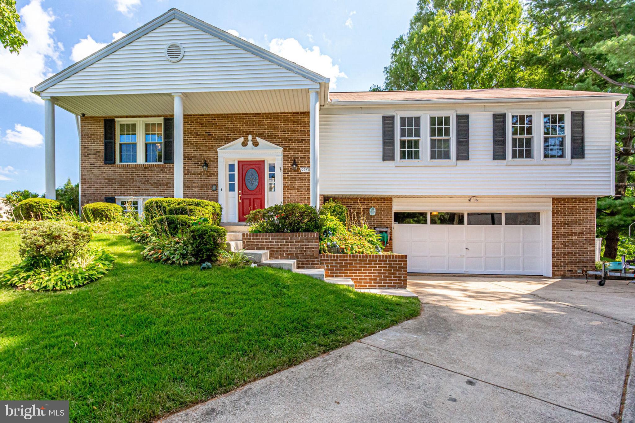 9530 Burning Branch Road Burke, VA 22015 - Photo 2 of 43 Gallery Image 2