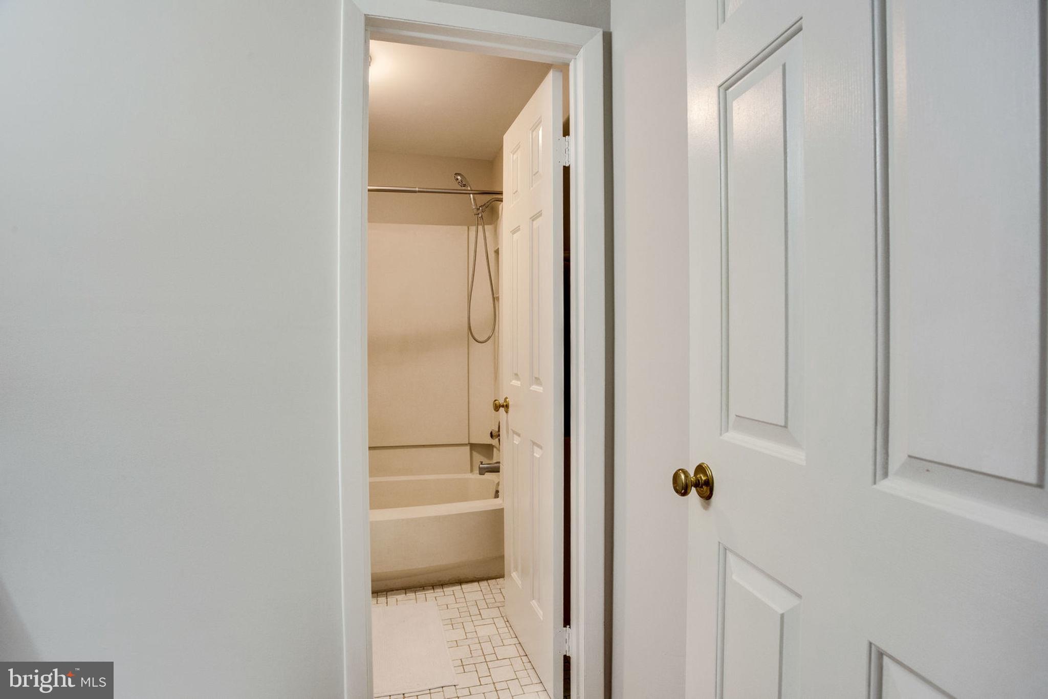 9530 Burning Branch Road Burke, VA 22015 - Photo 15 of 43 Updated Hall Bath