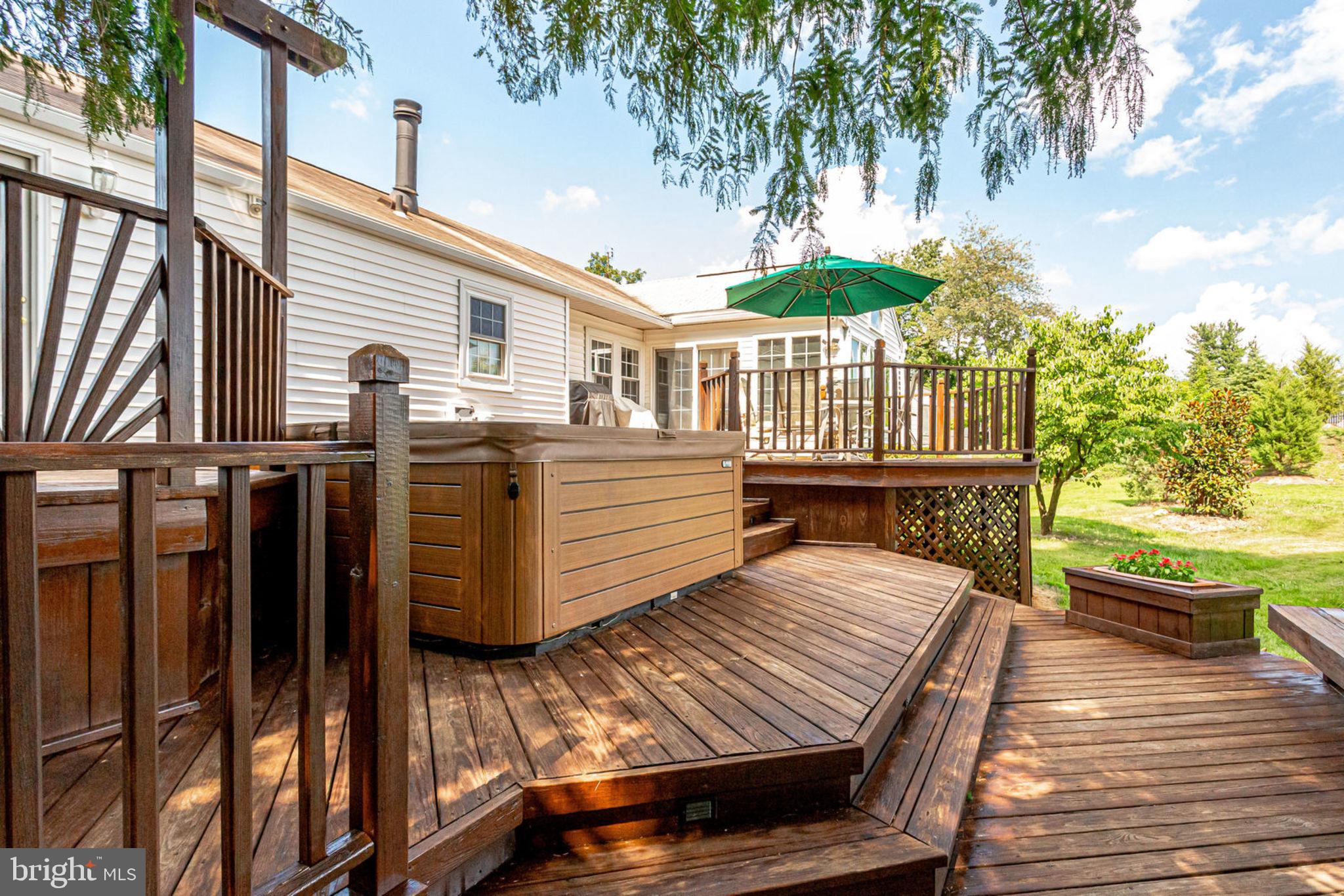 9530 Burning Branch Road Burke, VA 22015 - Photo 35 of 43 3-Tier Deck