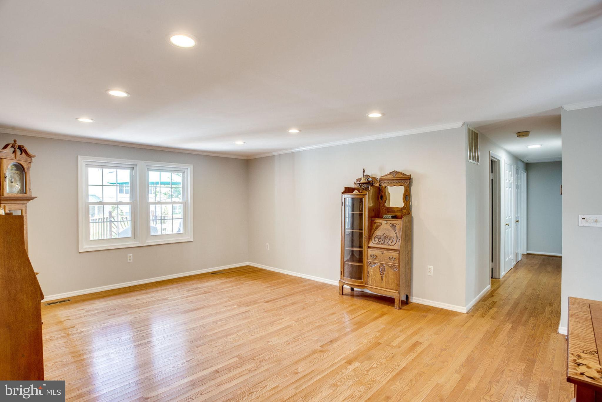 9530 Burning Branch Road Burke, VA 22015 - Photo 6 of 43 Gallery Image 6