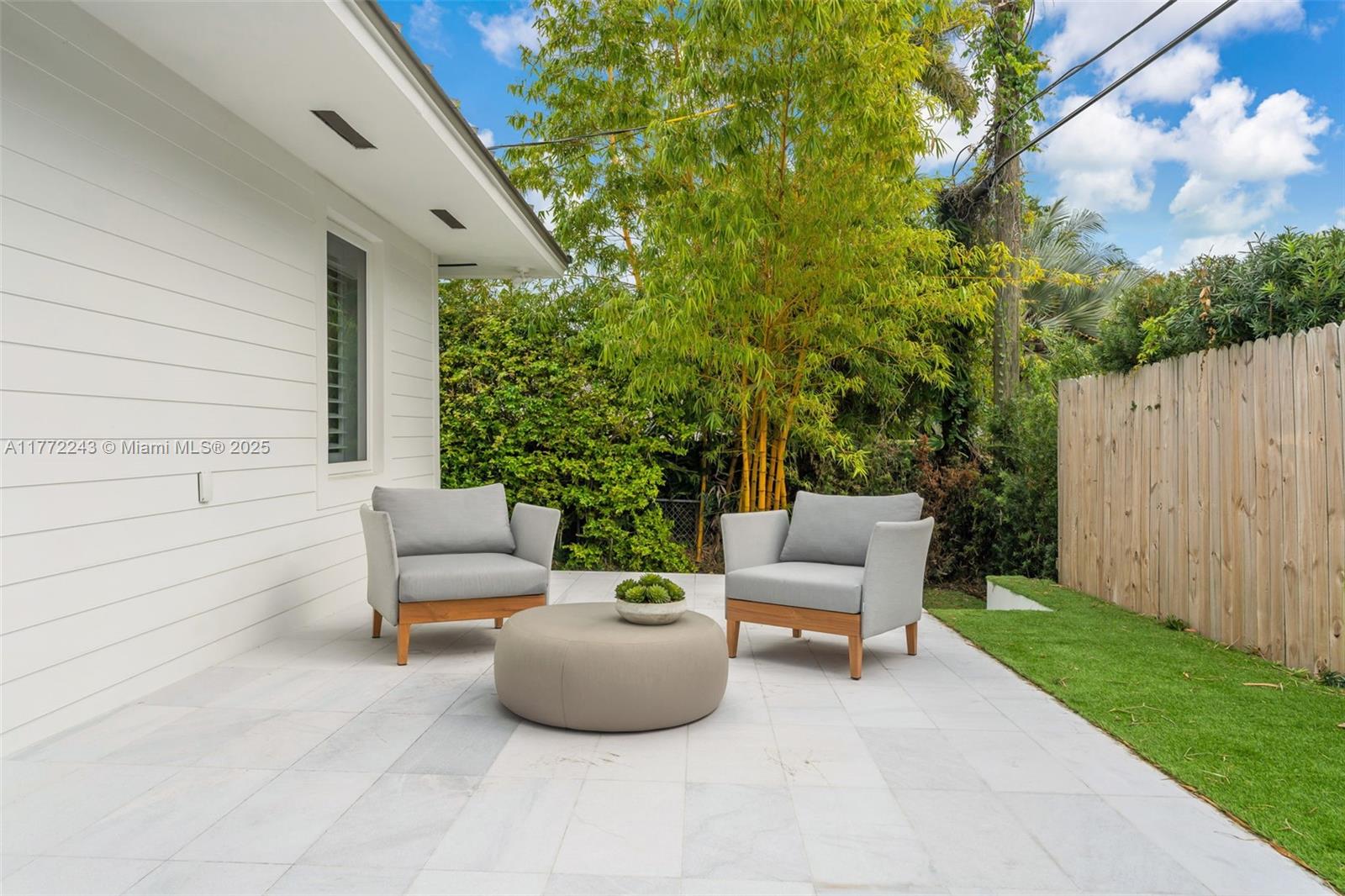 3610 Battersea Road Miami, FL 33133 - Photo 15 of 16