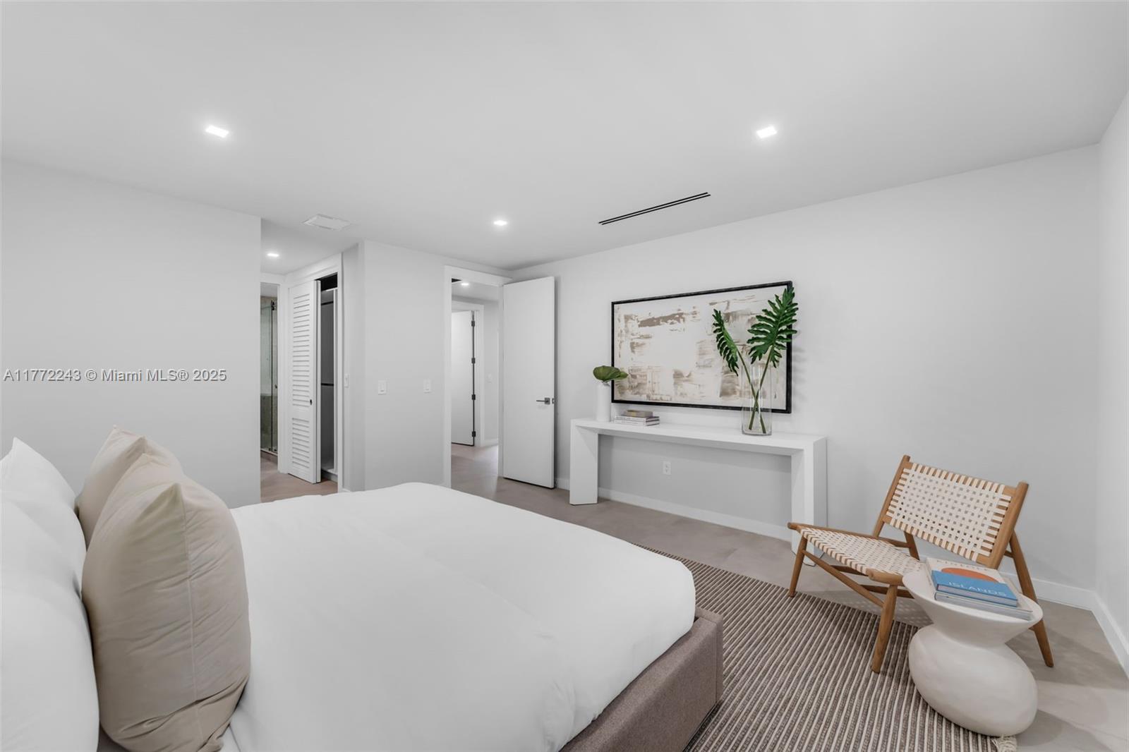 3610 Battersea Road Miami, FL 33133 - Photo 10 of 16