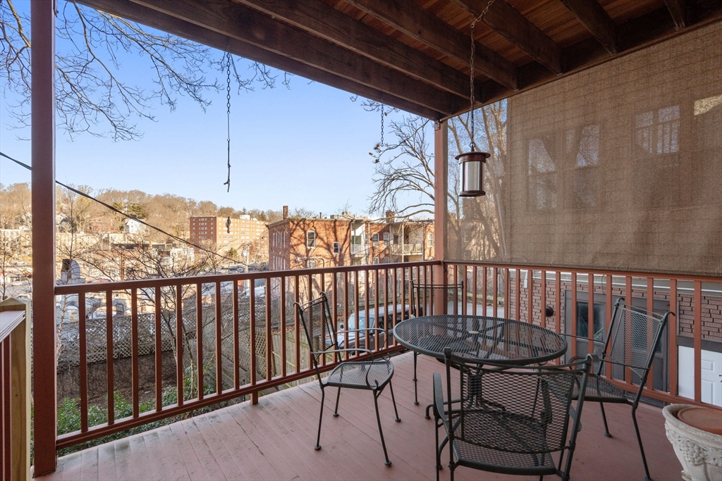 195 Winthrop Road, Unit 1 Brookline, MA 02445 - Photo 11 of 29