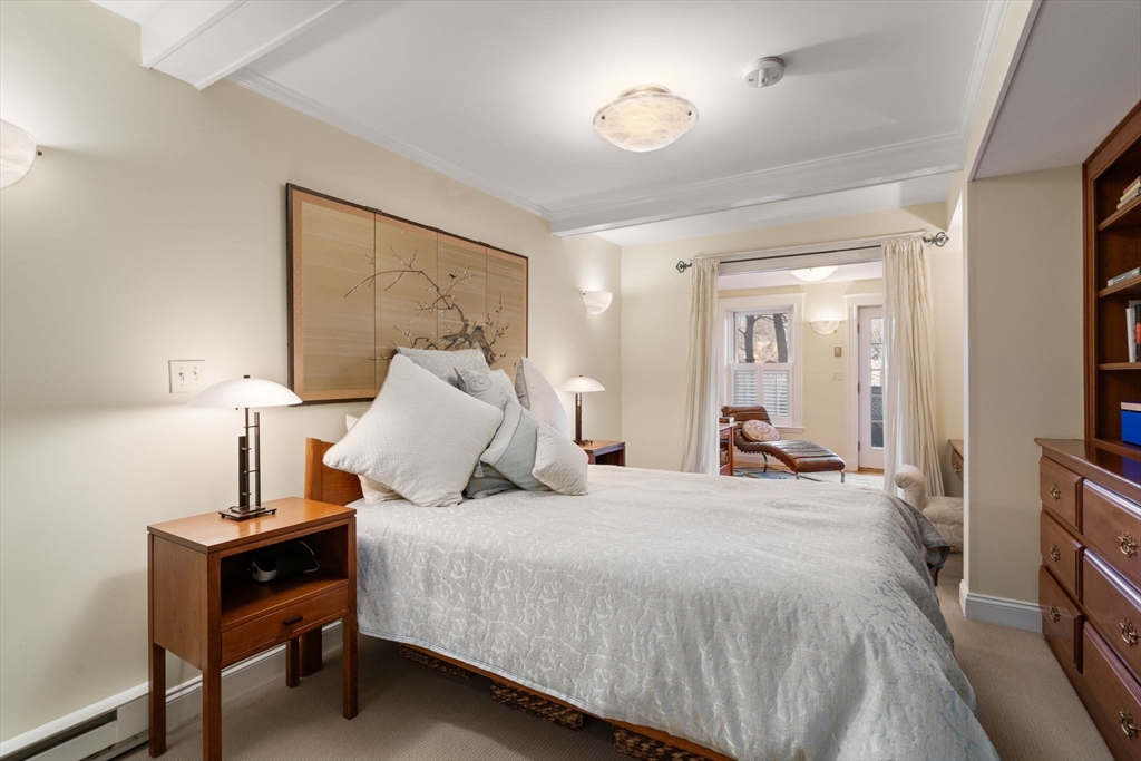 195 Winthrop Road, Unit 1 Brookline, MA 02445 - Photo 19 of 29