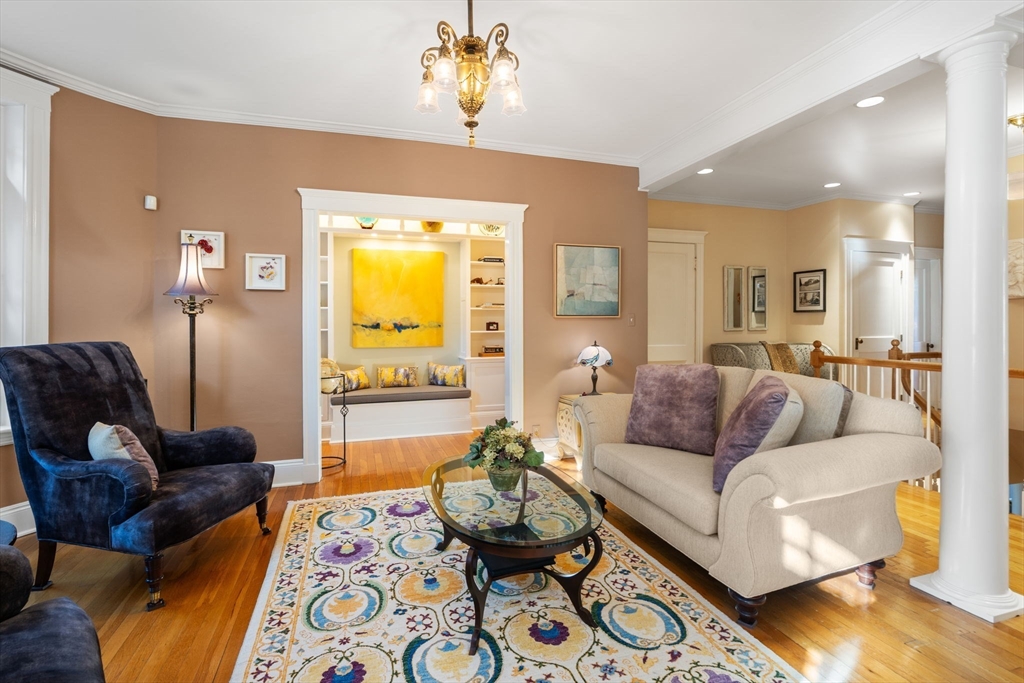 195 Winthrop Road, Unit 1 Brookline, MA 02445 - Photo 3 of 29