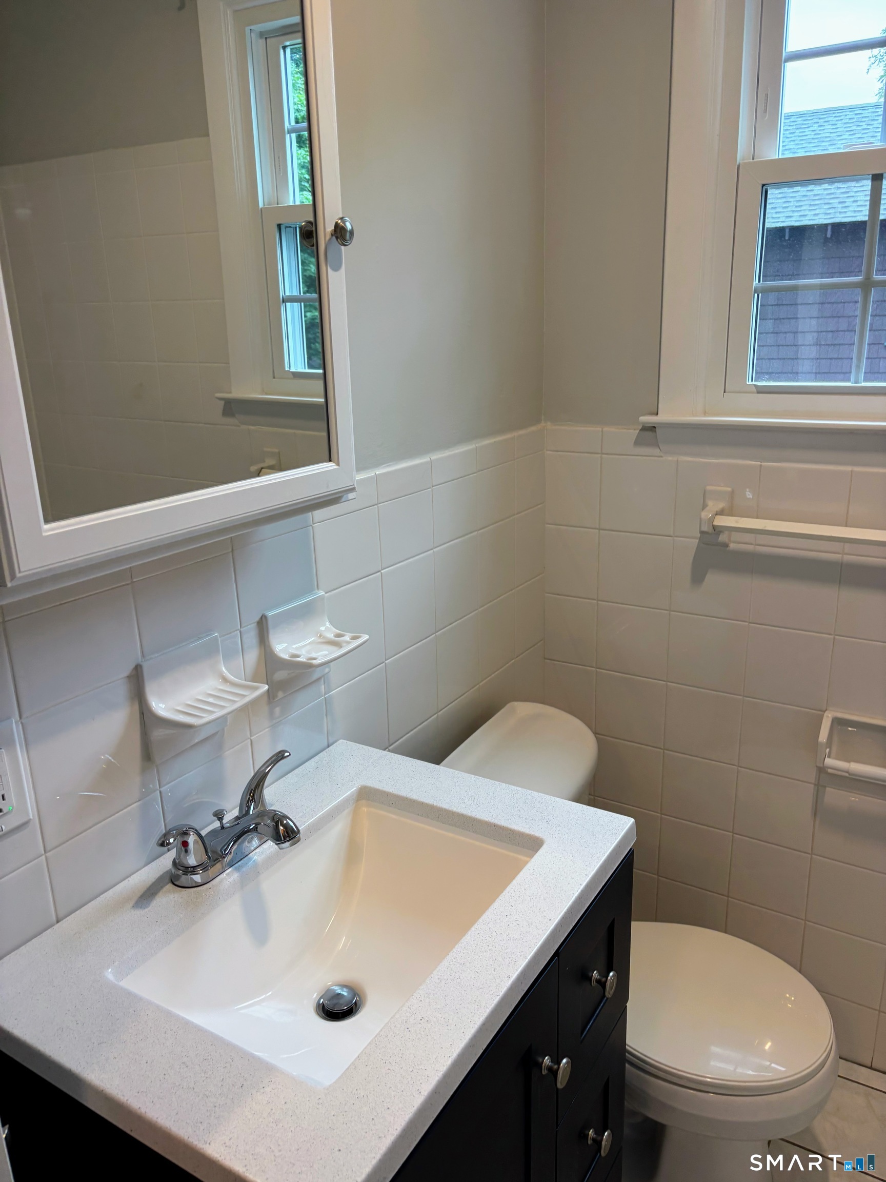 8 Canterbury Lane, Unit 2 Clinton, CT 06413 - Photo 7 of 12