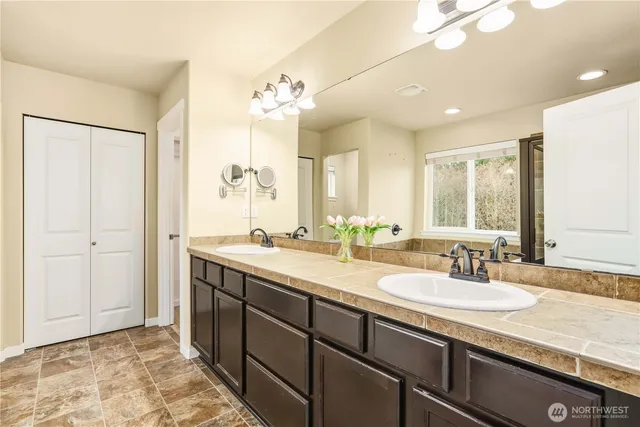 $799,000 | 616 Panorama Ridge, Mount Vernon, WA 98273