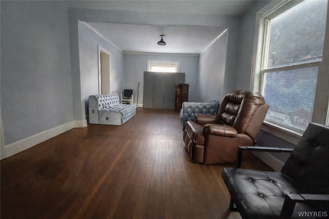 112 School Street Buffalo, NY 14213 - Photo 5 of 7