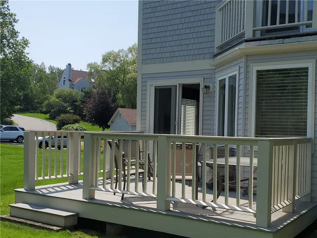 $3,000 | 15 Hammersmith Road, Unit 33, Newport, RI 02840