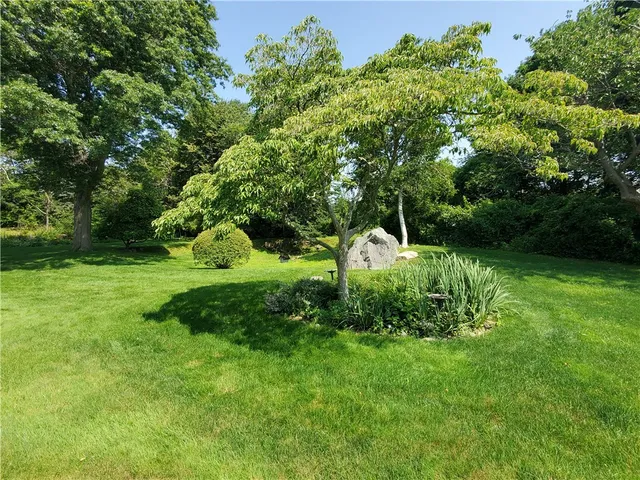 $3,000 | 15 Hammersmith Road, Unit 33, Newport, RI 02840