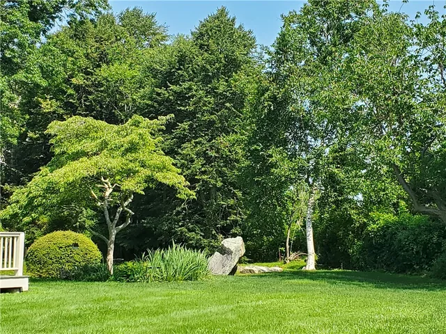 $3,000 | 15 Hammersmith Road, Unit 33, Newport, RI 02840