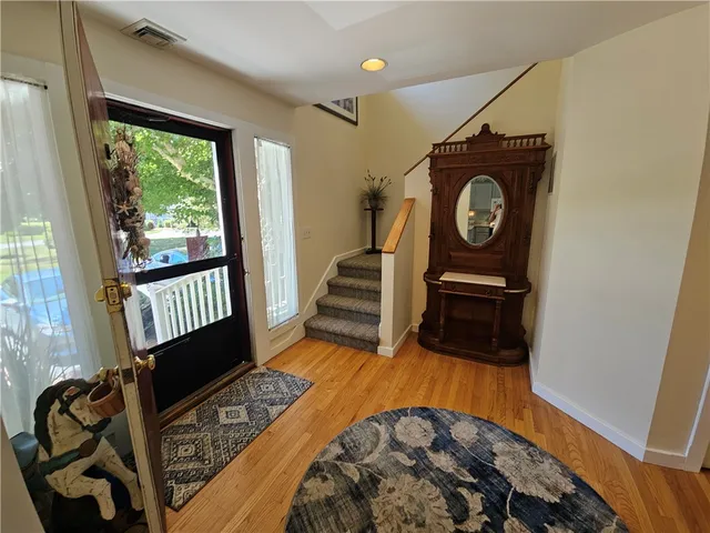 $3,000 | 15 Hammersmith Road, Unit 33, Newport, RI 02840