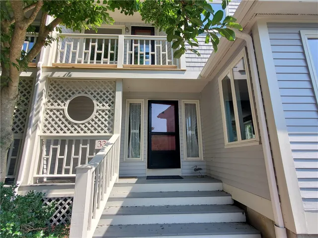$3,000 | 15 Hammersmith Road, Unit 33, Newport, RI 02840