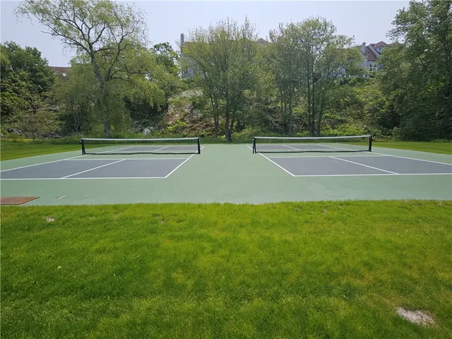 $3,000 | 15 Hammersmith Road, Unit 33, Newport, RI 02840