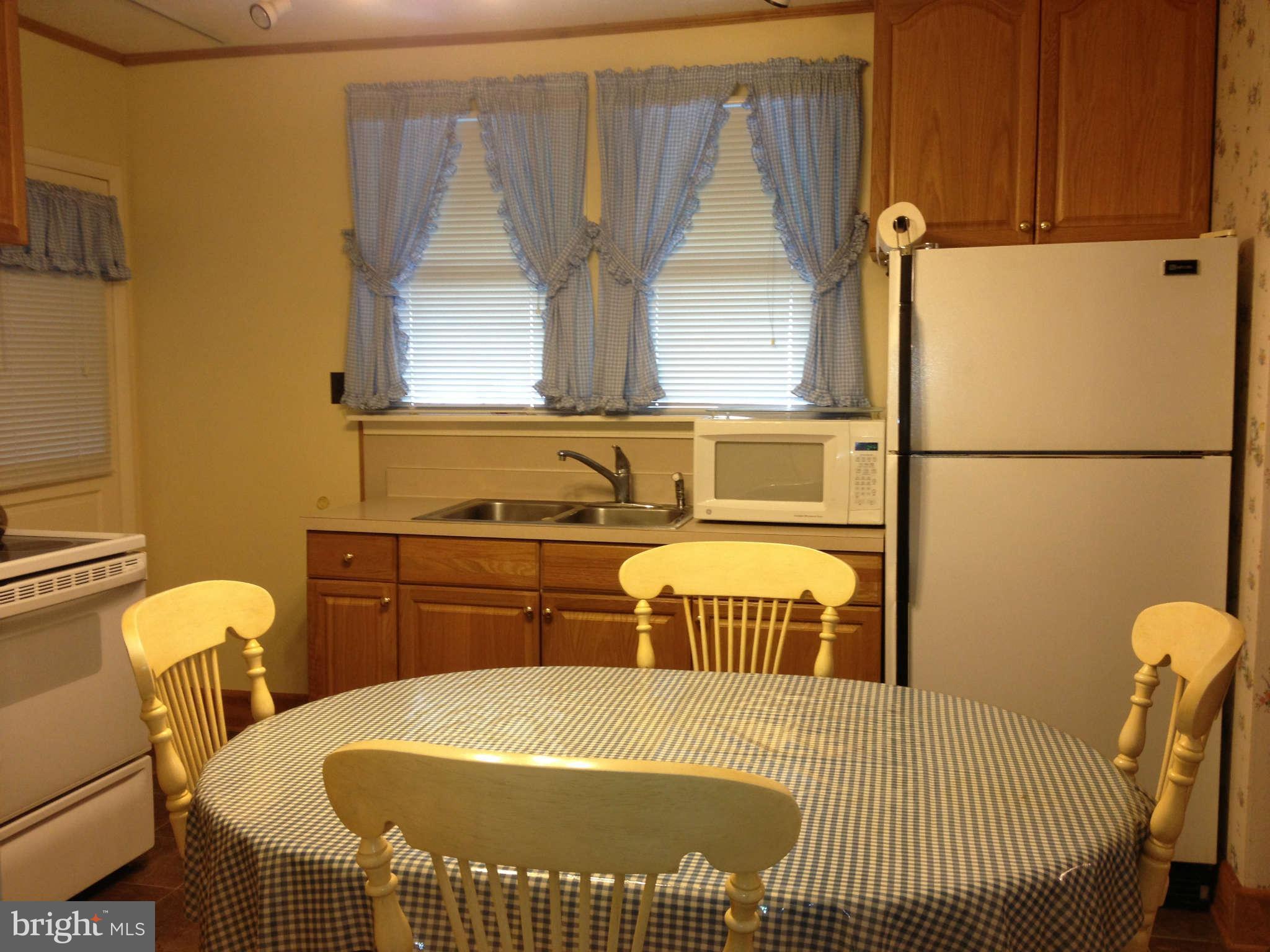 8448 Arbutus Road Pasadena, MD 21122 - Photo 10 of 30 Kitchen