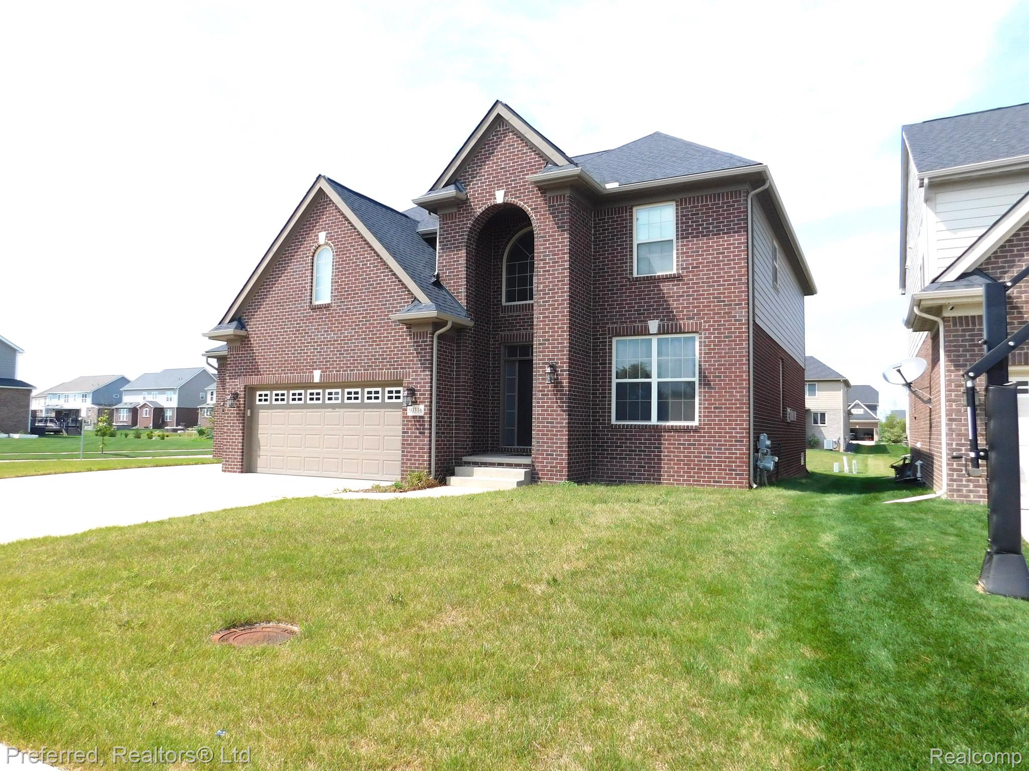 50316 Amberwood Road Canton, MI 48188 - Photo 3 of 32 Front View