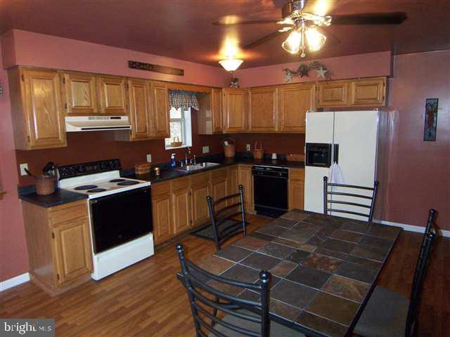 7761 Spring Road New Bloomfield, PA 17068 - Photo 3 of 10 Gallery Image 3