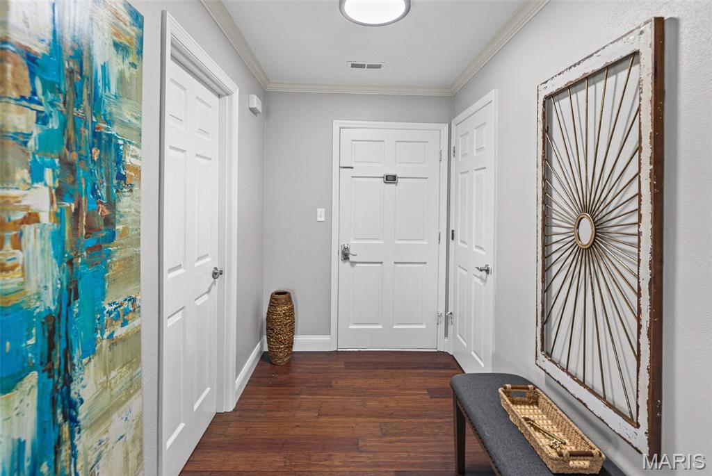 216 Country Club View Edwardsville, IL 62025 - Photo 3 of 50