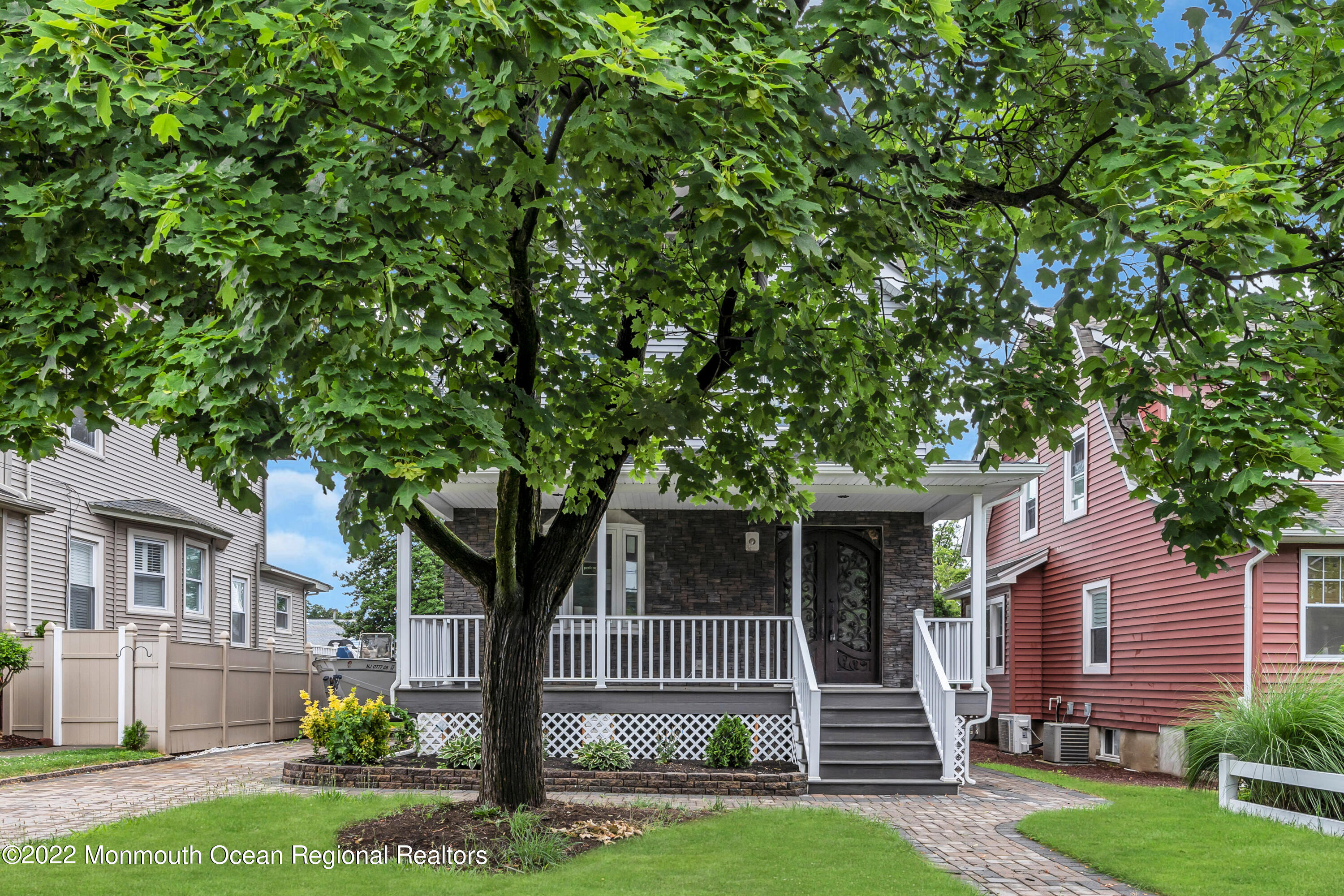 136 Broadway Keyport, NJ 07735 - Photo 2 of 48 002_dsc00281-1_copy