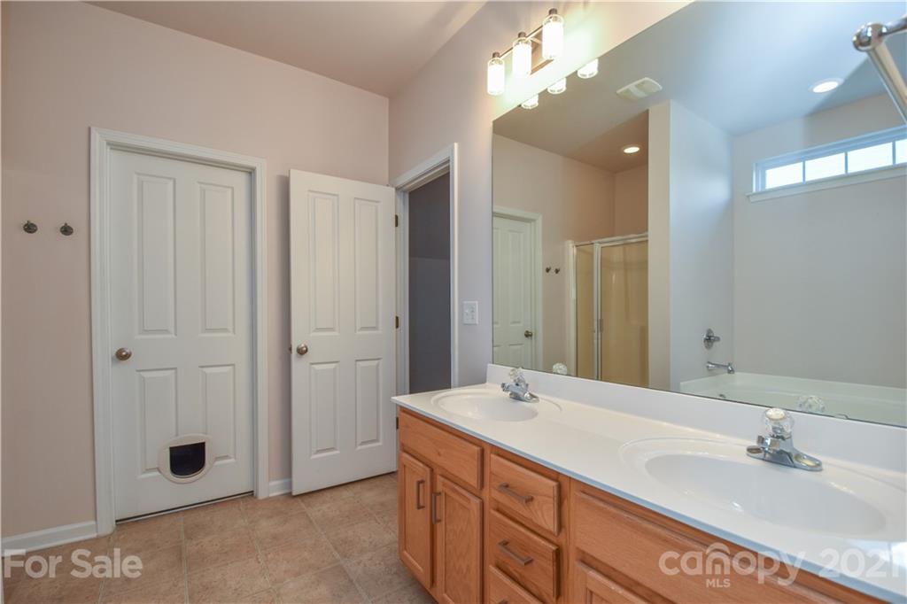 7348 Gilead Road Huntersville, NC 28078 - Photo 17 of 26 Gallery Image 17
