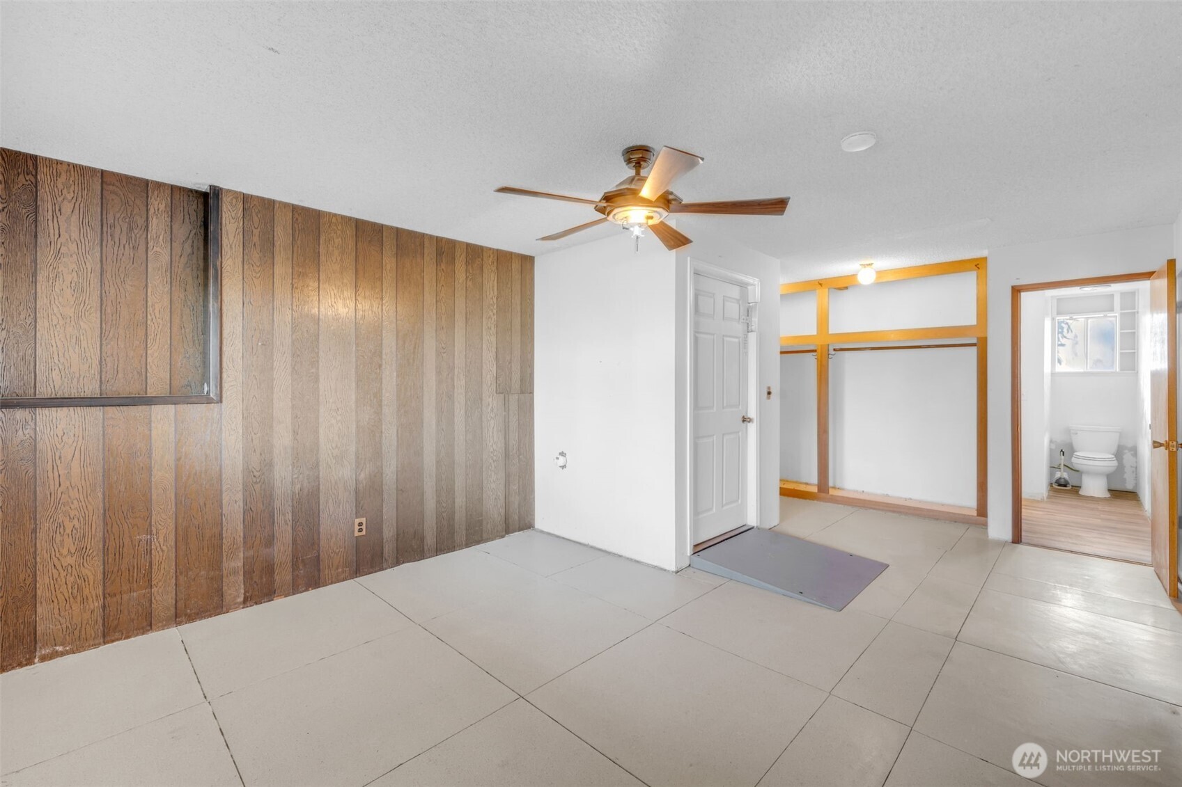 10318 Morris Boulevard Steilacoom, WA 98388 - Photo 21 of 38 a view of entryway with a front door