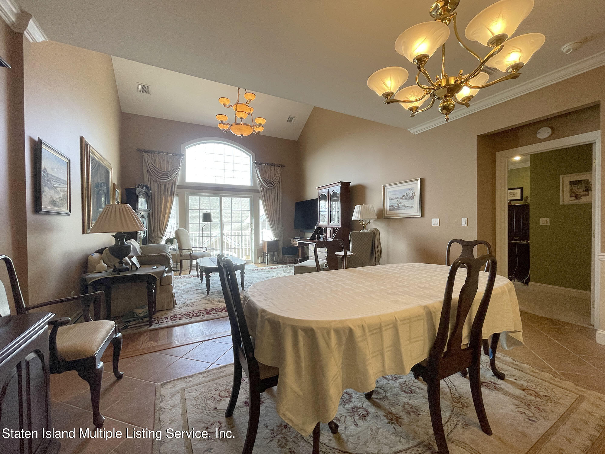 30 Topside Lane Staten Island, NY 10309 - Photo 9 of 27 IMG_5636