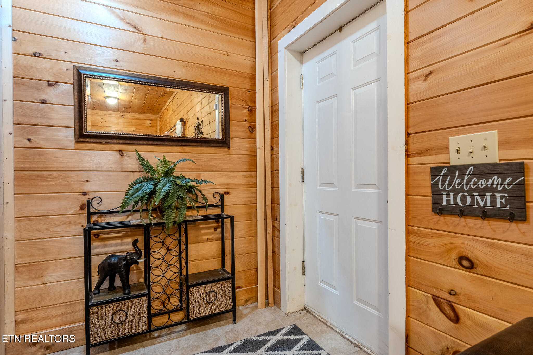 2216 French Broad River Road Seymour, TN 37865 - Photo 10 of 53 Hallway