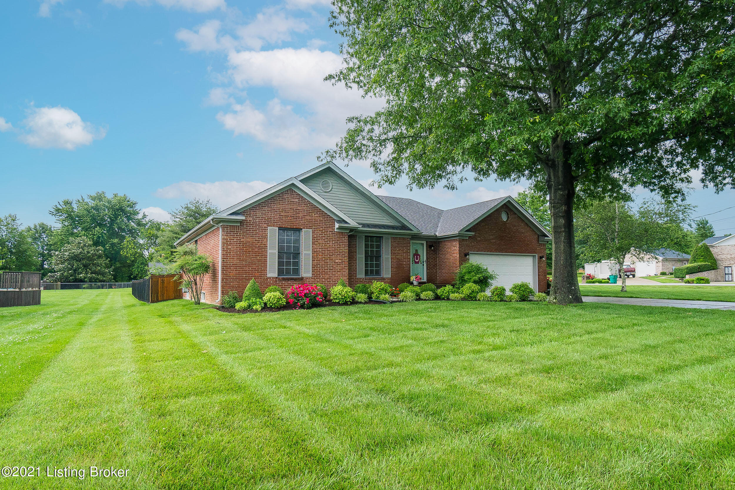 330 Floyds Fork Road Shepherdsville, KY 40165 - Photo 1 of 75 330 Floyds Fork-03