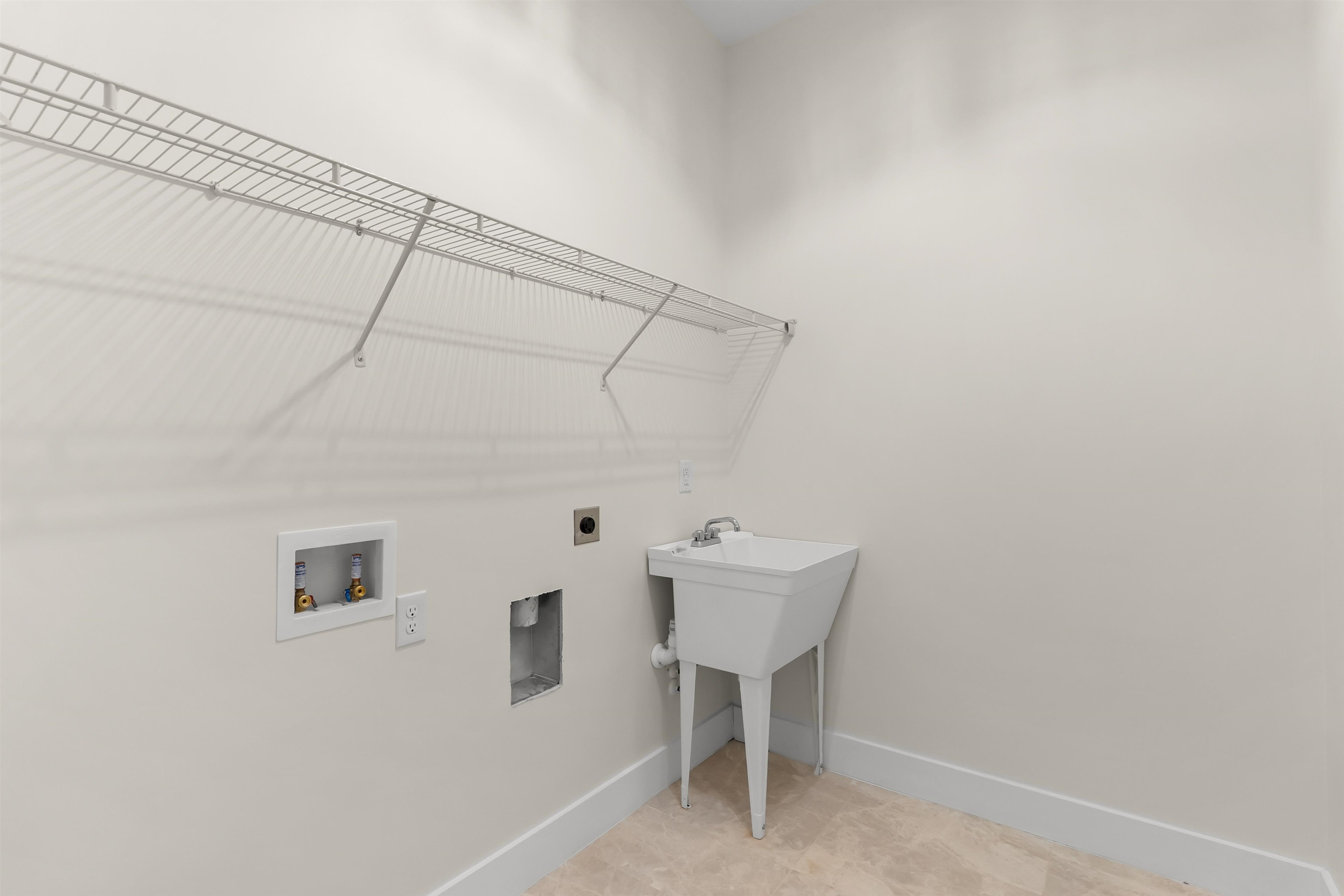 6910 Mountain View Road Taylors, SC 29687 - Photo 11 of 37