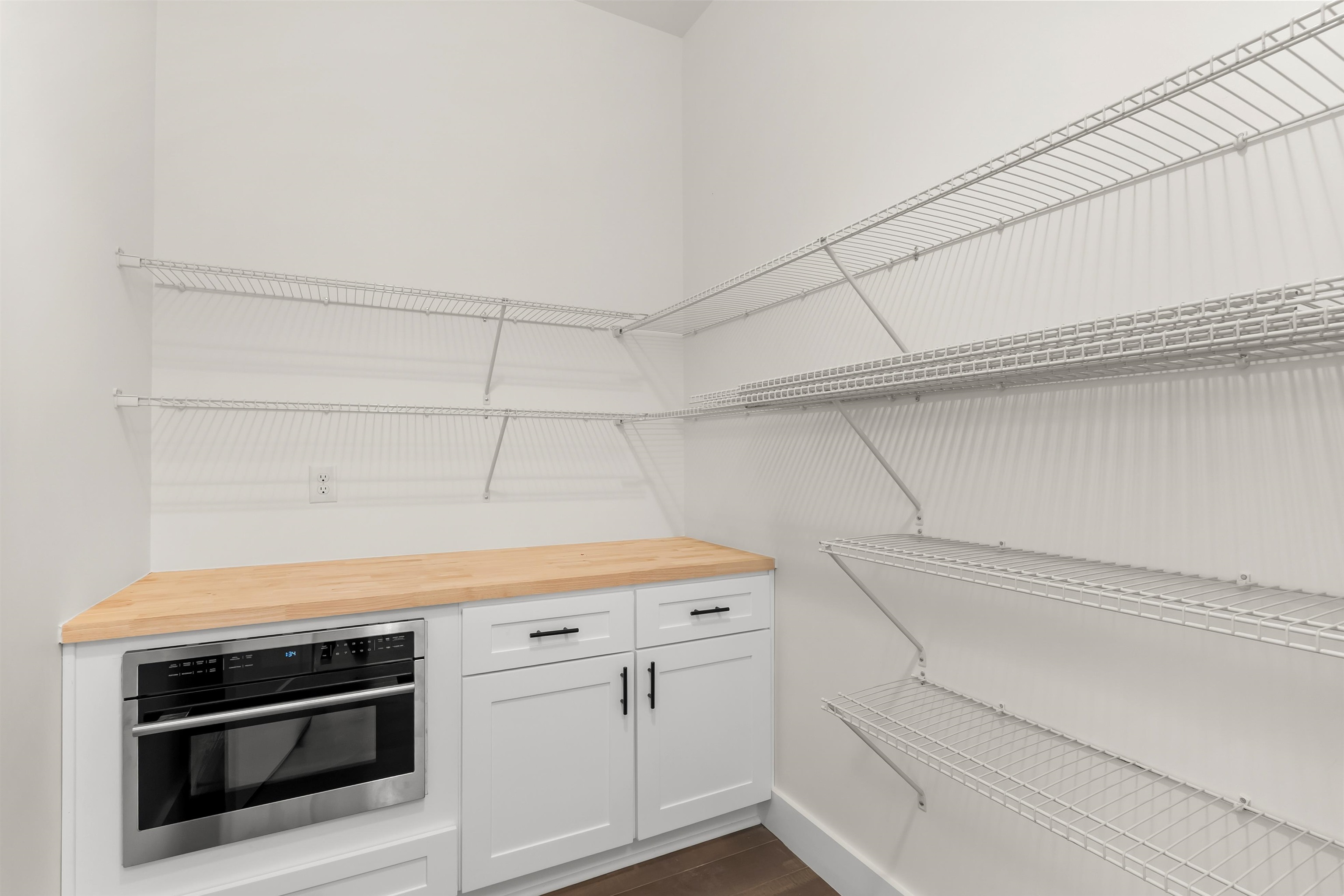 6910 Mountain View Road Taylors, SC 29687 - Photo 12 of 37