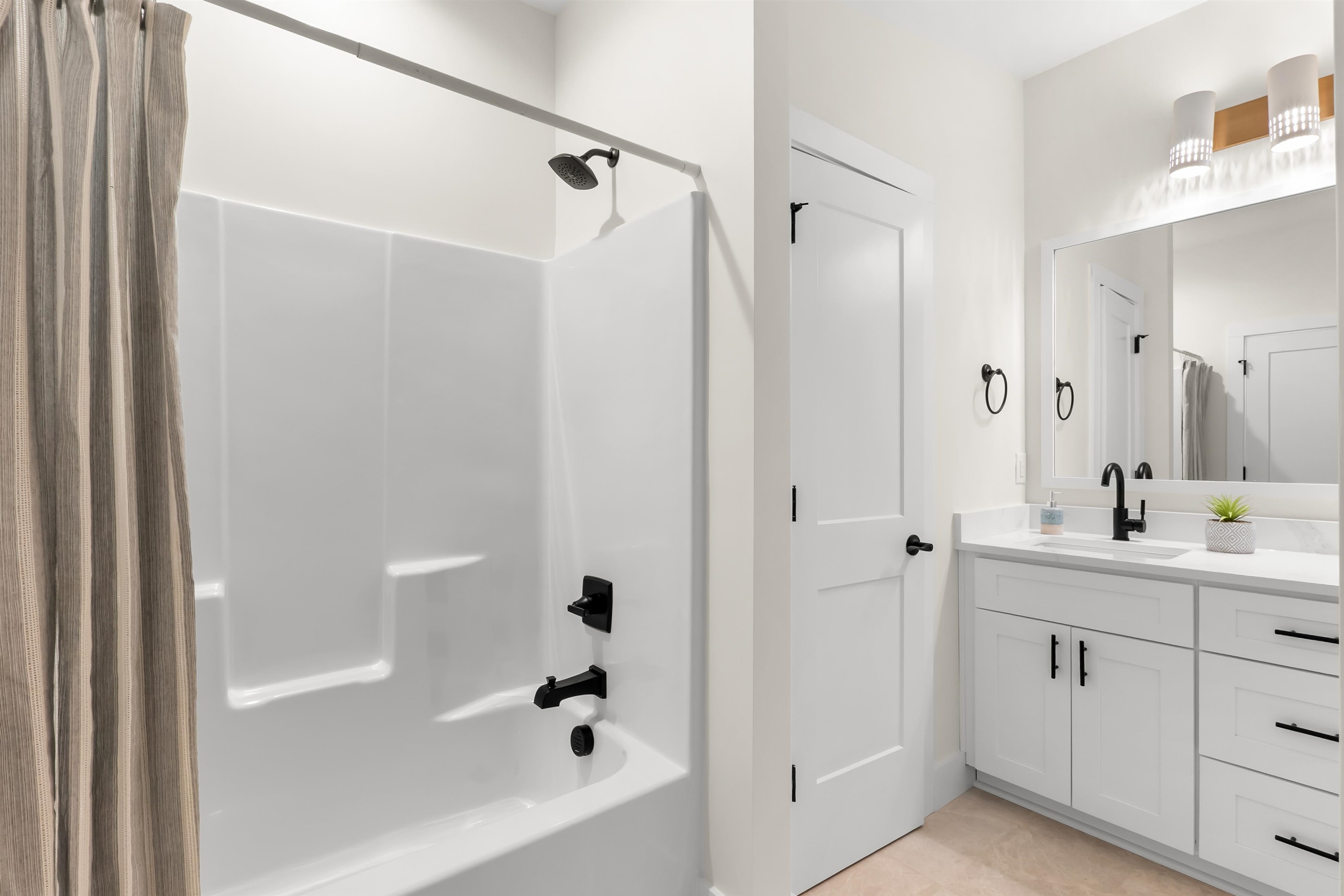 6910 Mountain View Road Taylors, SC 29687 - Photo 30 of 37