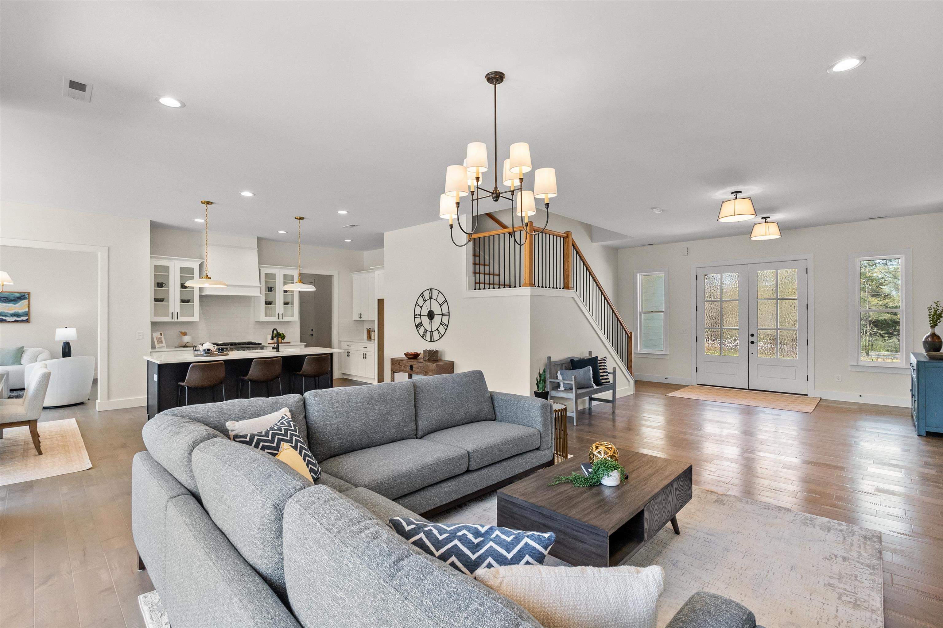 6910 Mountain View Road Taylors, SC 29687 - Photo 5 of 37