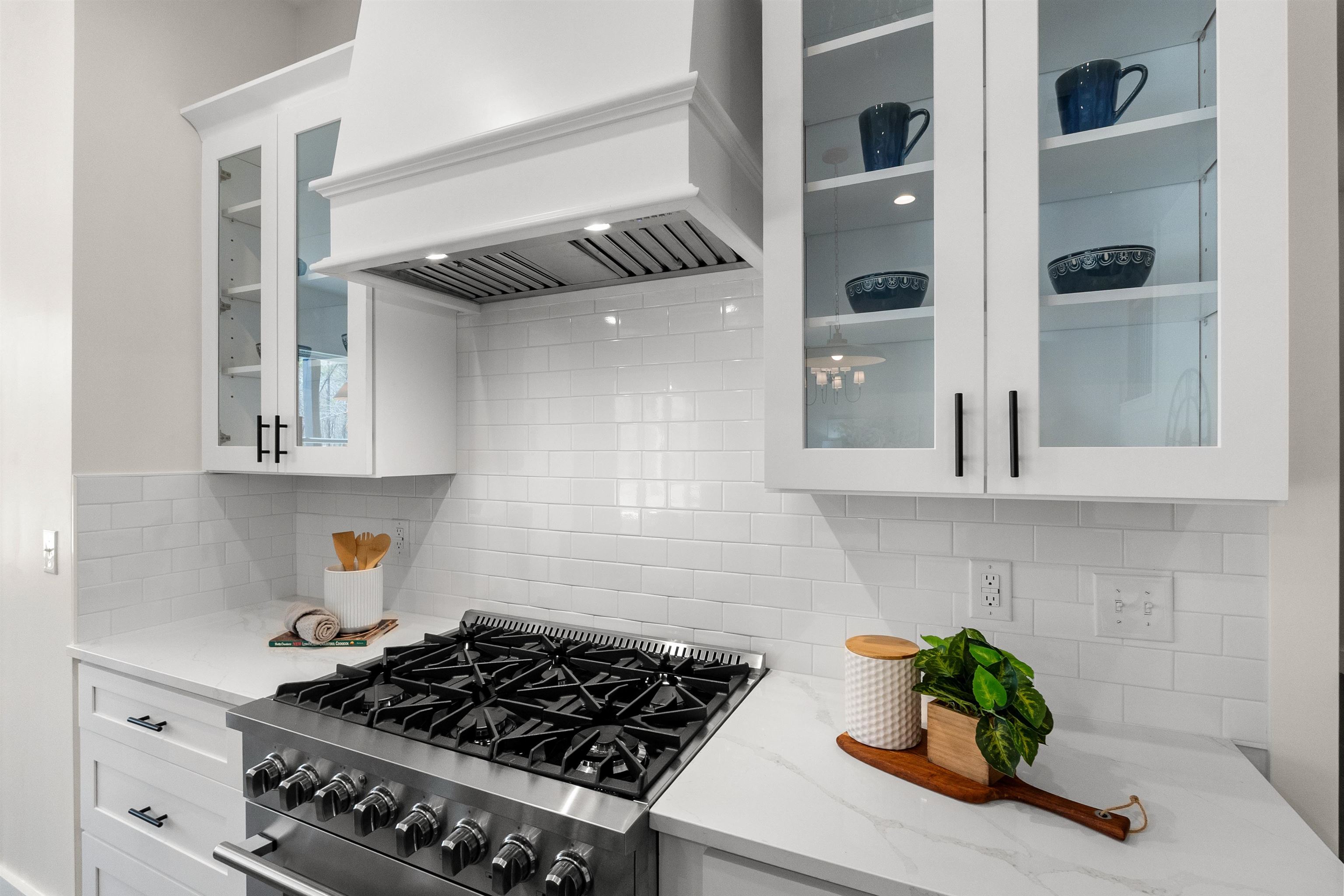 6910 Mountain View Road Taylors, SC 29687 - Photo 10 of 37