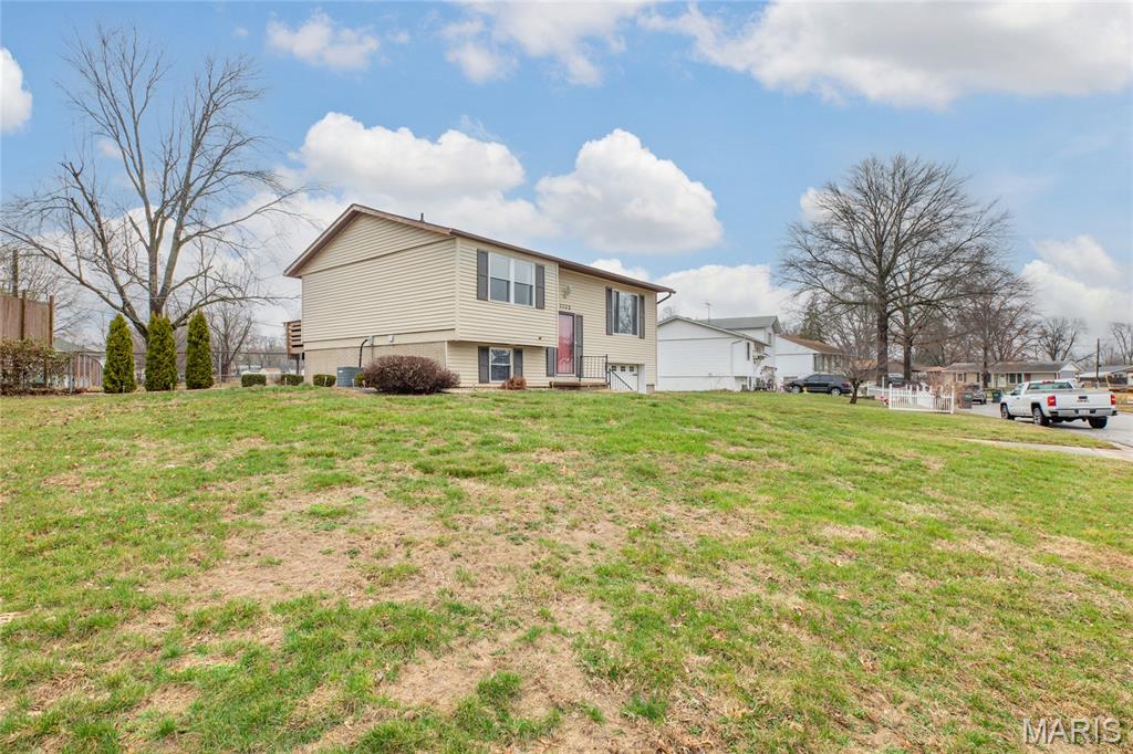 7732 Nightingale Lane Godfrey, IL 62035 - Photo 3 of 29