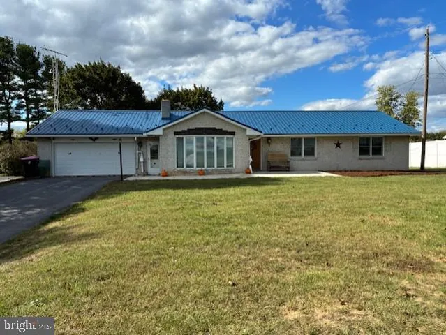 $379,900 | 12689 Williamsport Pike, Greencastle, PA 17225